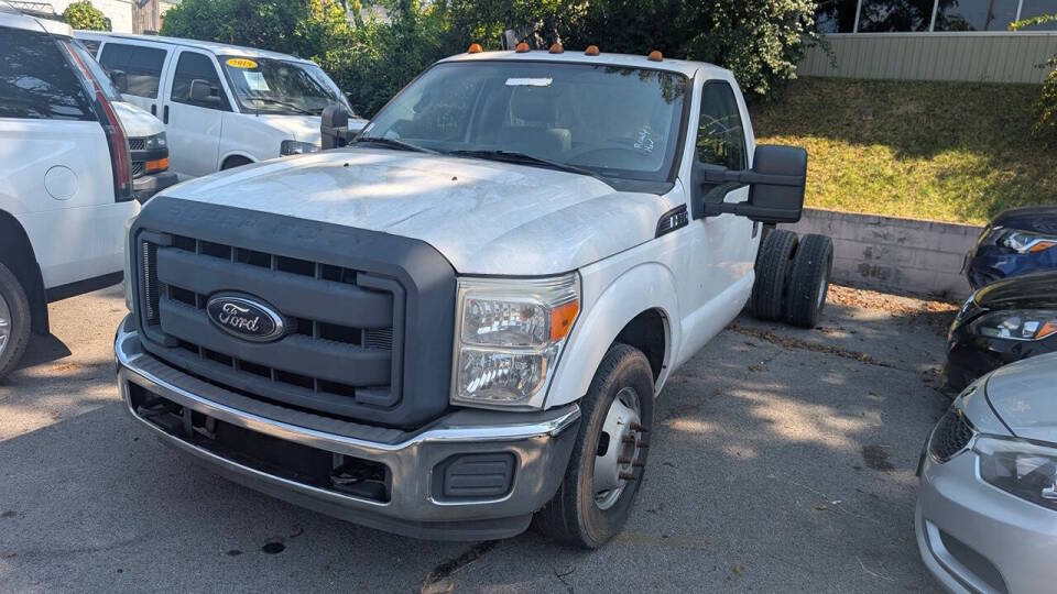 ford f-350 super duty chassis cab 2012 1FDRF3G69CEB77599 image ford f-350 super duty chassis cab 2012 1FDRF3G69CEB77599 image
